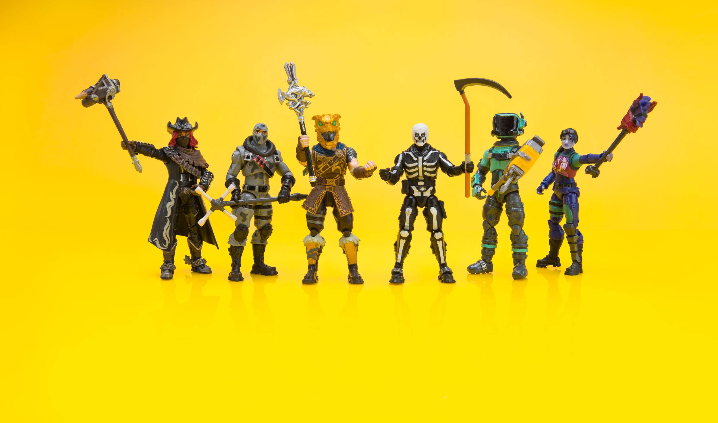 Amazon.com: Fortnite Solo Mode Core Figure Pack, Dark Bomber